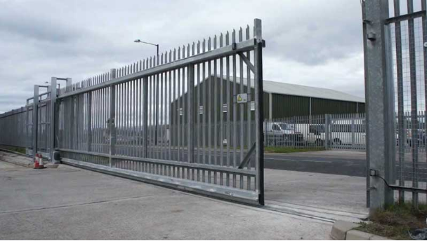 commercial gate system
